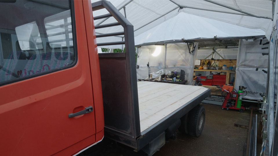 Mercedes 814 with Custom Flatbed
